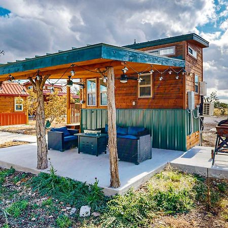 Green Cabin On The Ranch Hotel Harper Exterior foto